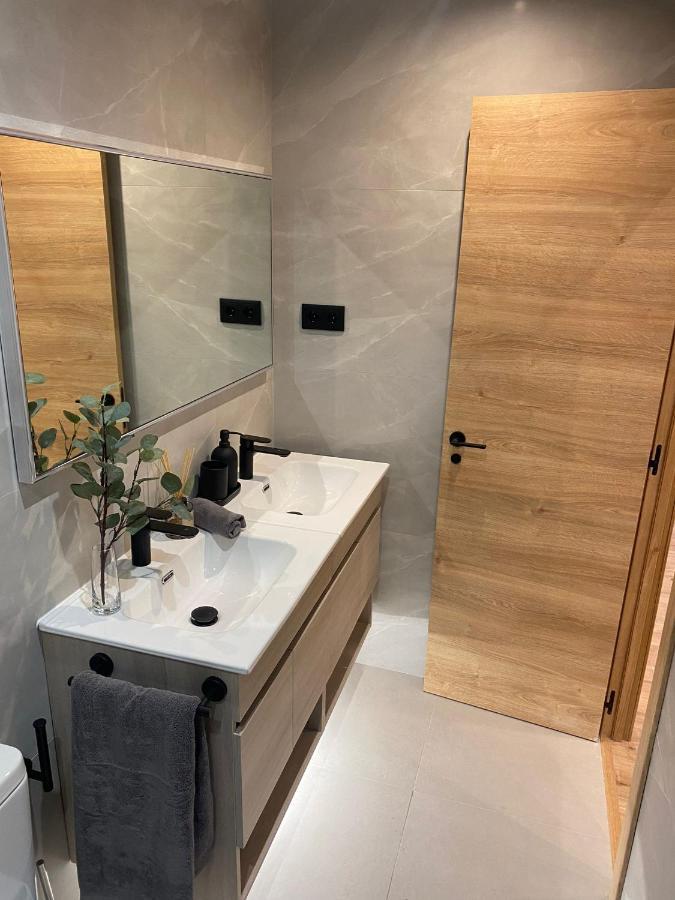 Exyca Embajadores Apartment Madrid Bagian luar foto